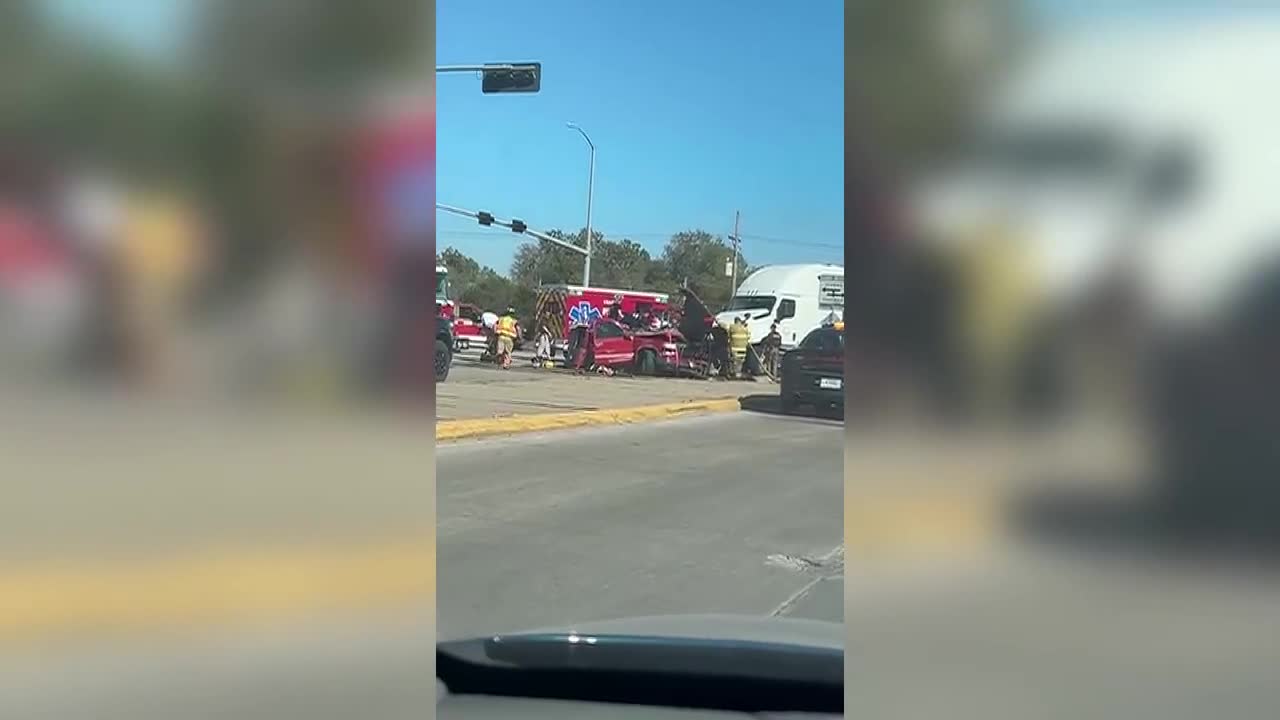 Grand Island teenager seriously injured in crash with semi