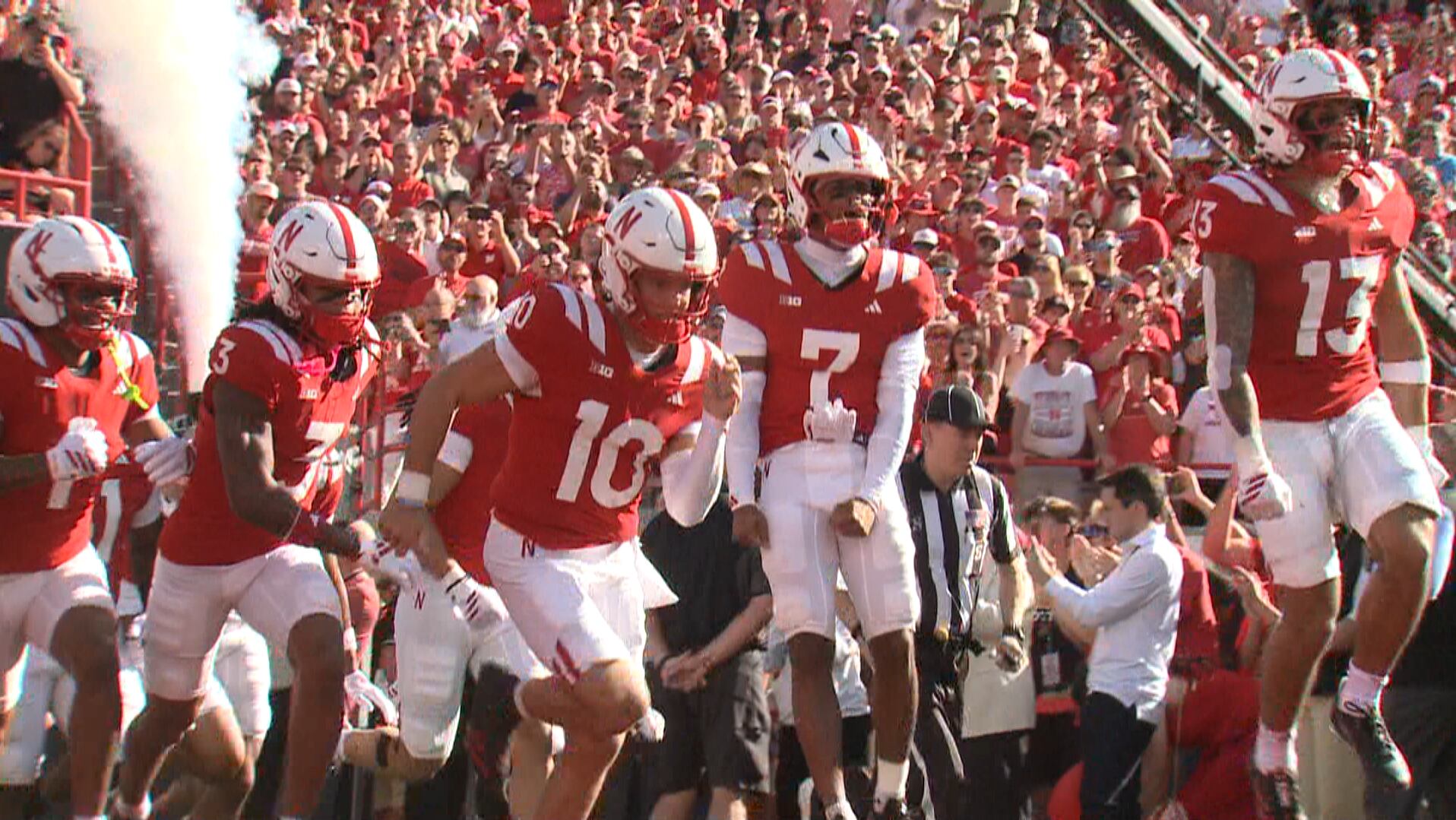 Nebraska Prepares to Face Oregon After First Loss of Season
