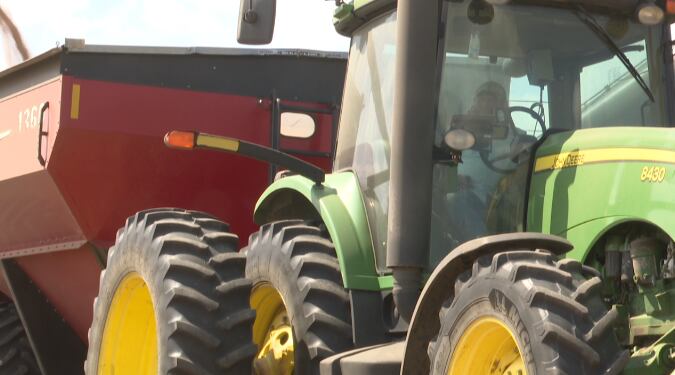 Nebraska power district warns of harvest equipment safety risks