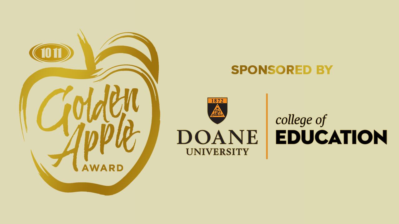 Nominate a teacher for a 10/11 Golden Apple Award