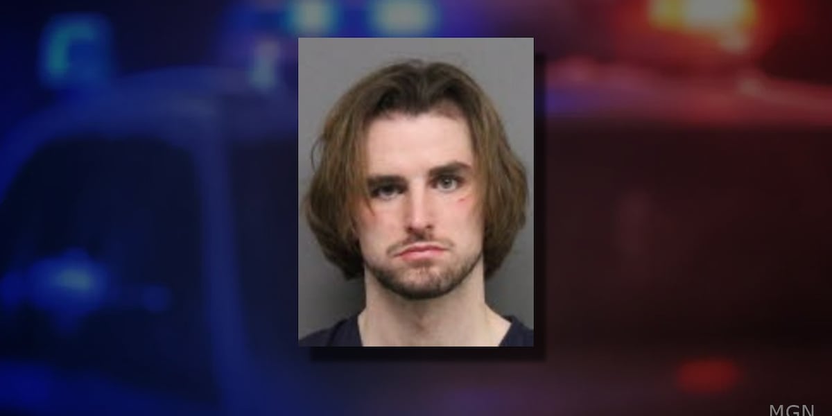 Missouri man accused of selling drugs, possessing handgun in Lincoln