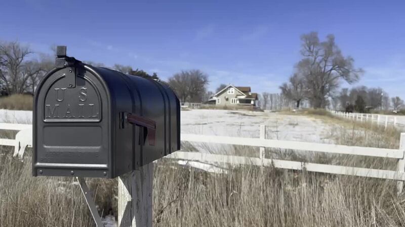 Suspect accused of killing wife at this rural Harvard home has died.