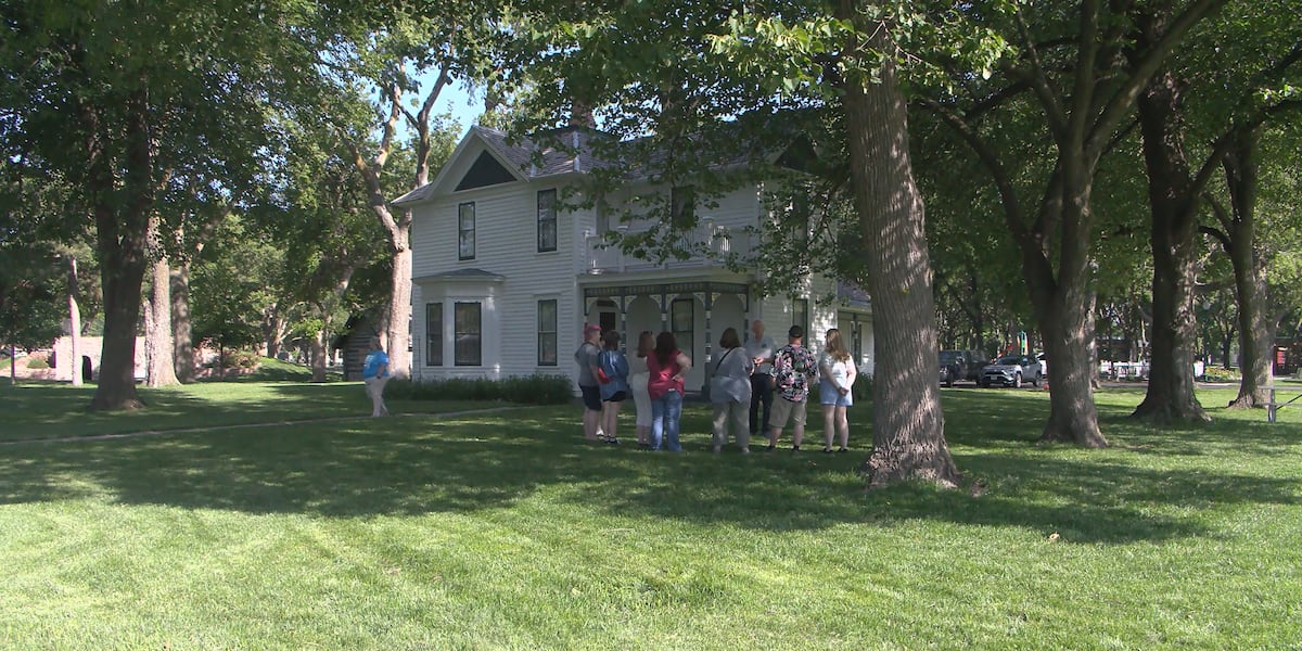 Content creators explore central Nebraska for Midwest Travel Network conference